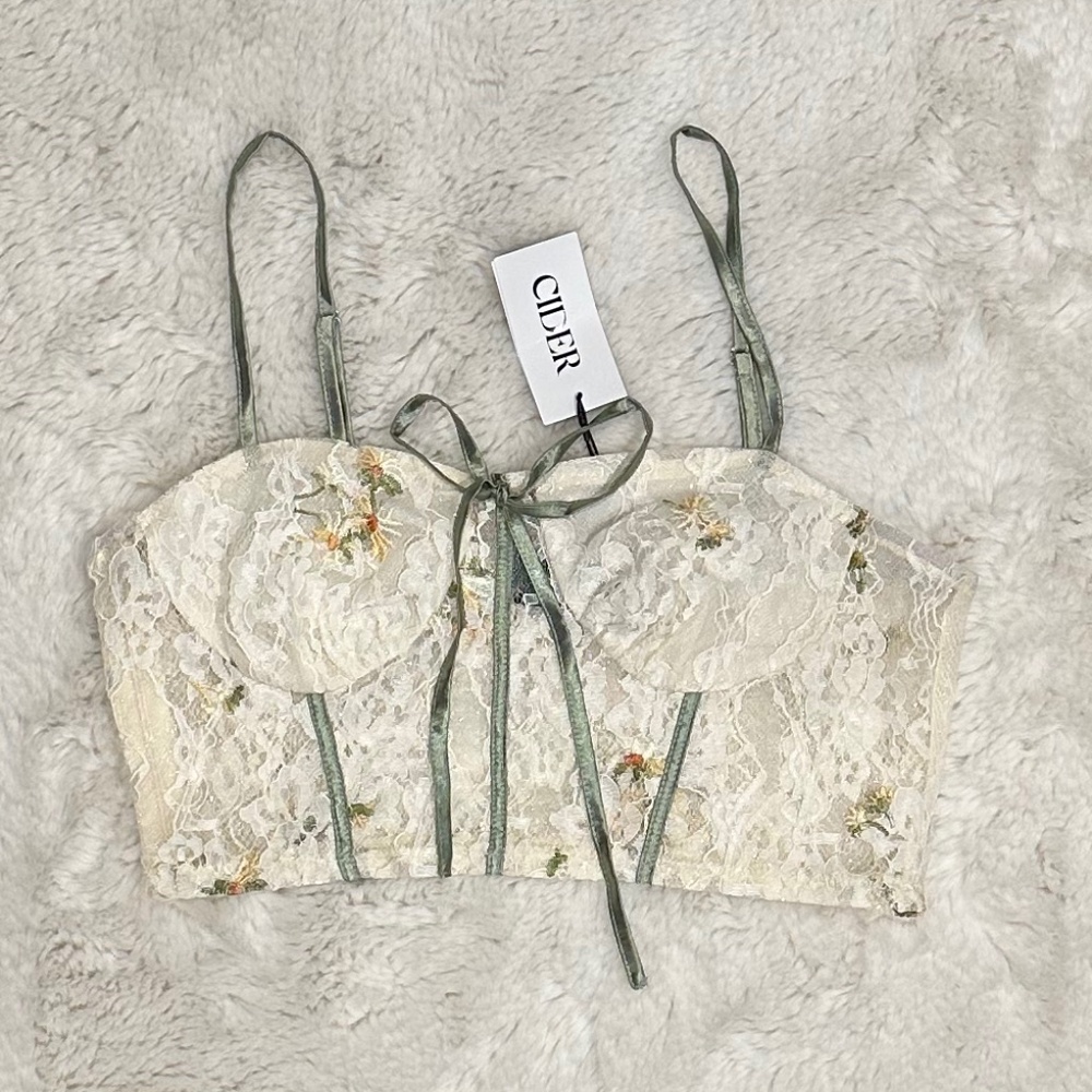 NWT Cider Women's Floral Bralette